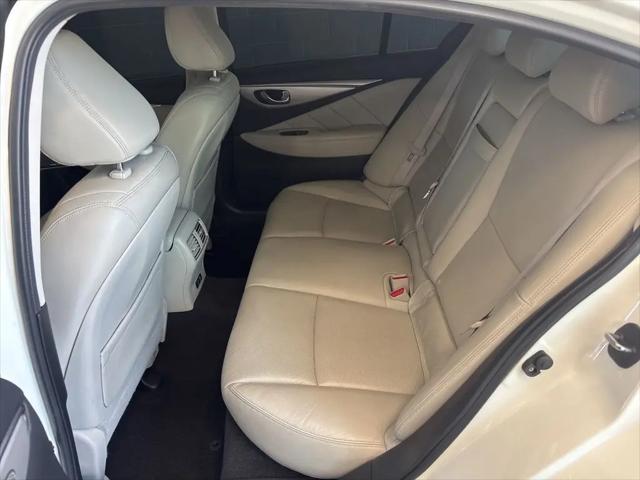 2023 INFINITI Q50 LUXE