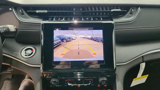 2026 Jeep Grand Cherokee Laredo 4x2