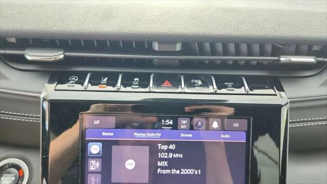 2026 Jeep Grand Cherokee Laredo 4x2