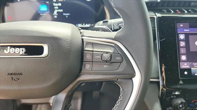 2026 Jeep Grand Cherokee Laredo 4x2