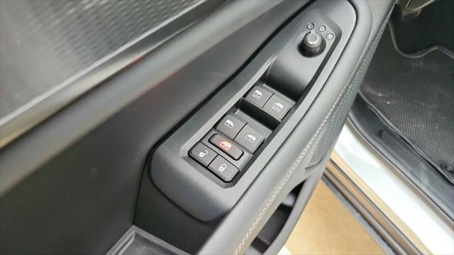 2026 Jeep Grand Cherokee Laredo 4x2