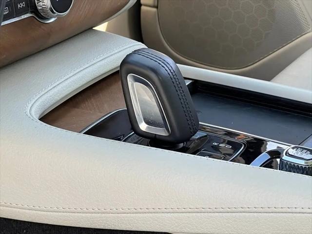 2021 Volvo XC90 Recharge T8 Inscription Expression 6 Passenger