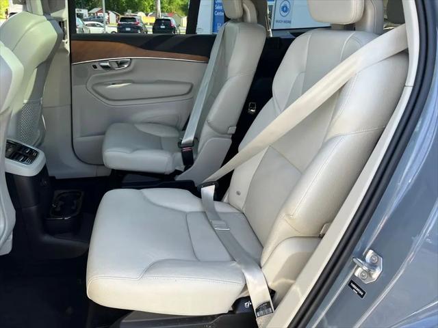 2021 Volvo XC90 Recharge T8 Inscription Expression 6 Passenger