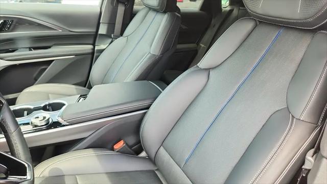 2025 Cadillac iQ Sport 2 RWD