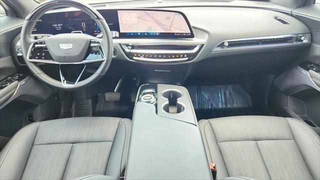 2025 Cadillac iQ Sport 2 RWD