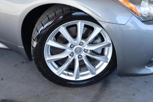 2014 INFINITI Q60 Journey