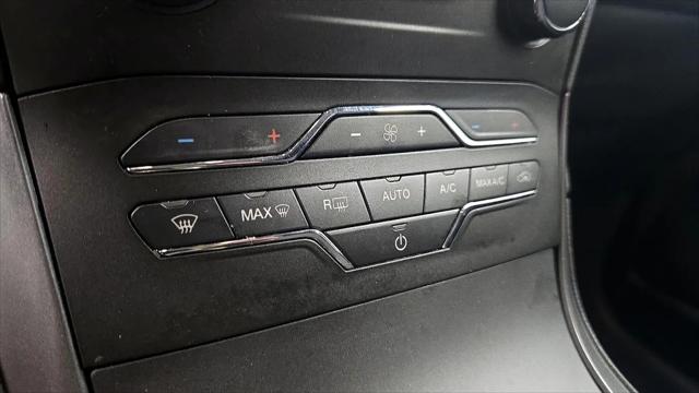 2020 Ford Edge SE