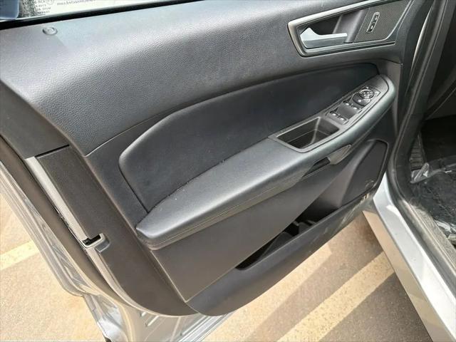 2021 Ford Edge SE