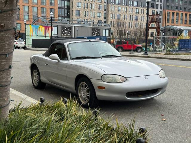 1999 Mazda MX-5 Base