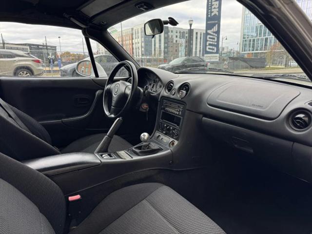1999 Mazda MX-5 Base