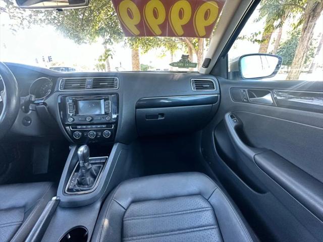2015 Volkswagen Jetta 1.8T SEL