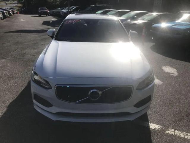 2017 Volvo S90 T5 Momentum