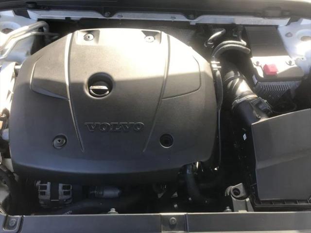 2017 Volvo S90 T5 Momentum