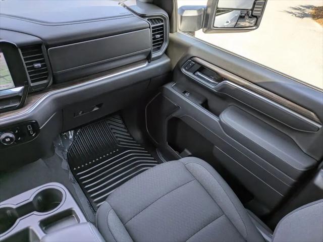 2025 Chevrolet Silverado 2500HD 4WD Crew Cab Standard Bed LT