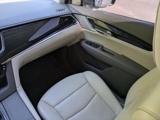 2022 Cadillac XT6 FWD Premium Luxury