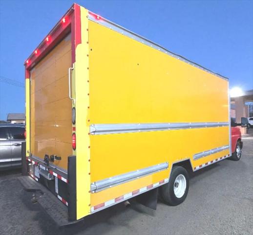 2015 GMC Savana Cutaway 3500