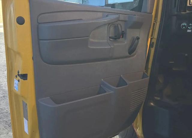 2015 GMC Savana Cutaway 3500