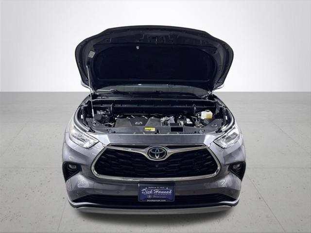 2022 Toyota Highlander Platinum