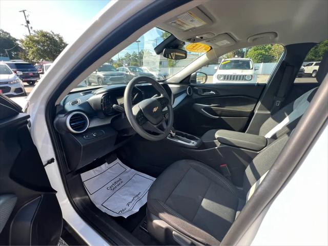 2025 Chevrolet Trax FWD LS