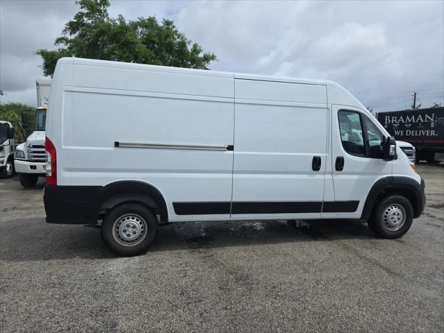 2025 Ram ProMaster 2500 Cargo Van Tradesman High Roof 159" WB w/Pass Seat