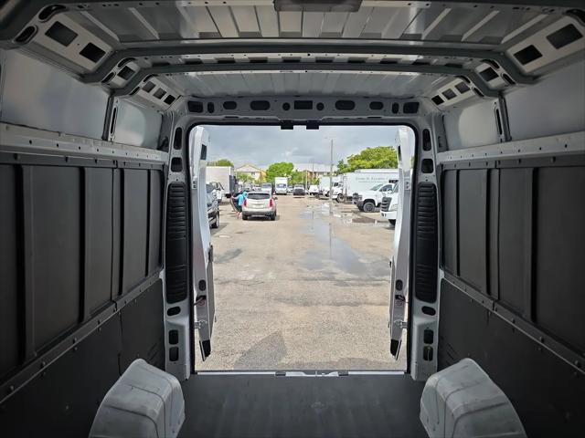 2025 Ram ProMaster 2500 Cargo Van Tradesman High Roof 159" WB w/Pass Seat
