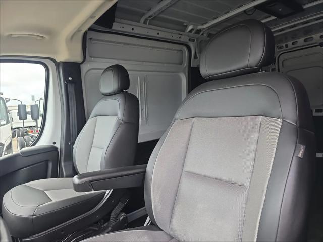 2025 Ram ProMaster 2500 Cargo Van Tradesman High Roof 159" WB w/Pass Seat