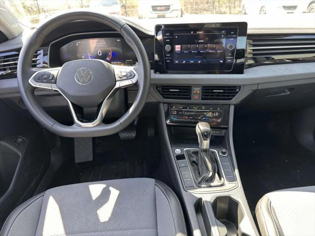 2025 Volkswagen Jetta 1.5T SE