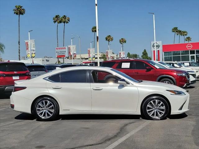 2020 Lexus ES 300h ES 300h