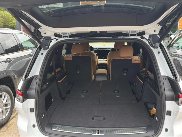 2026 Jeep Grand Cherokee L Summit 4x4