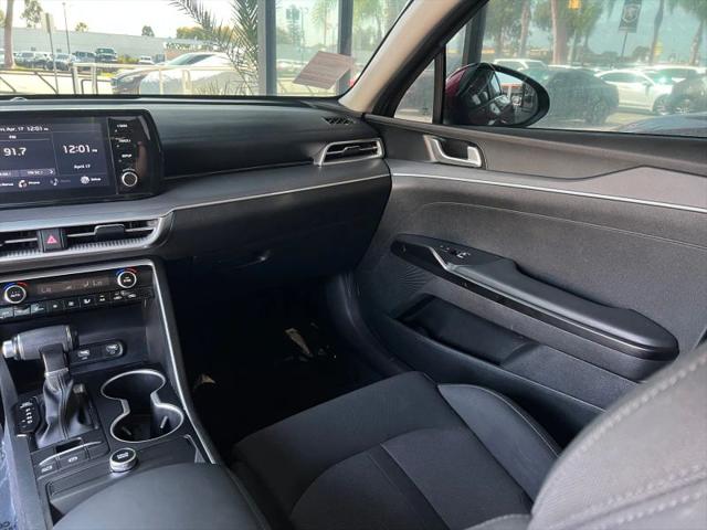 2023 Kia K5 LXS