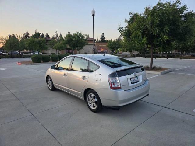 2004 Toyota Prius Base