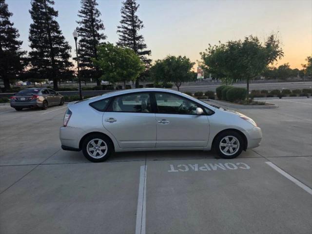 2004 Toyota Prius Base