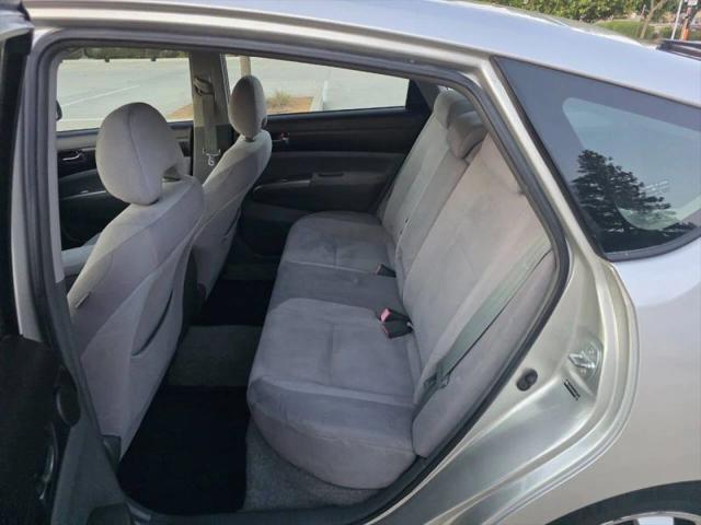 2004 Toyota Prius Base