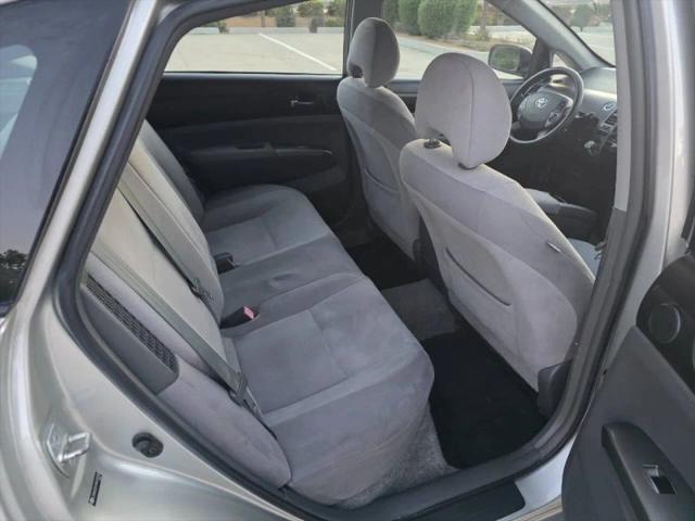 2004 Toyota Prius Base