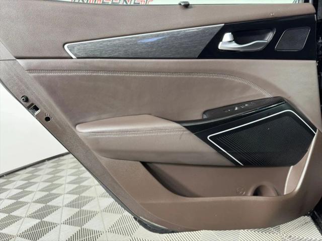 2018 Kia Cadenza Limited