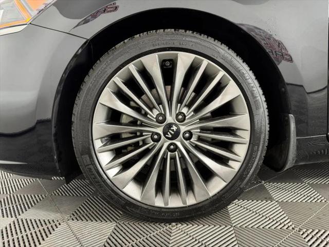 2018 Kia Cadenza Limited