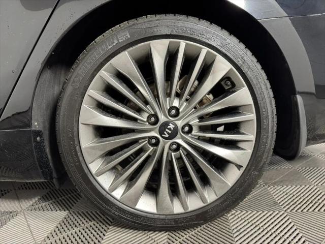 2018 Kia Cadenza Limited