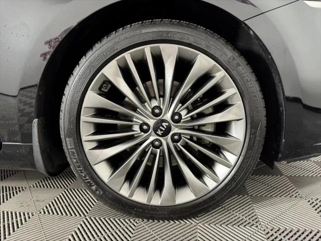 2018 Kia Cadenza Limited