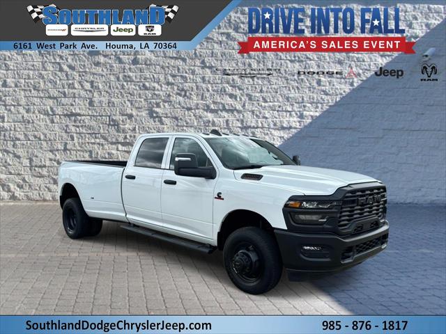 2026 RAM Ram 3500 RAM 3500 TRADESMAN CREW CAB 4X4 8 BOX