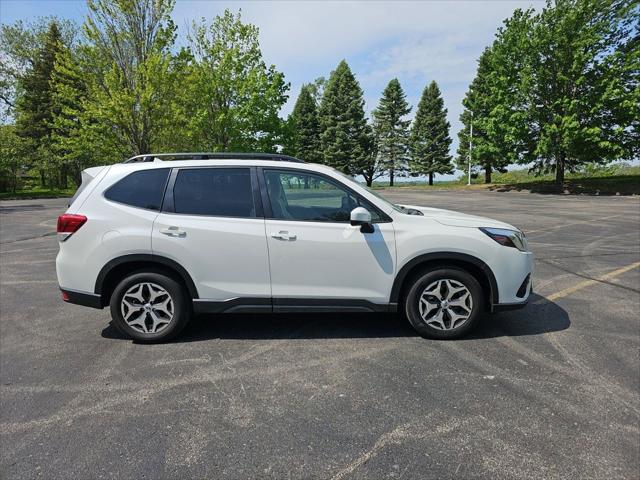 2022 Subaru Forester Premium