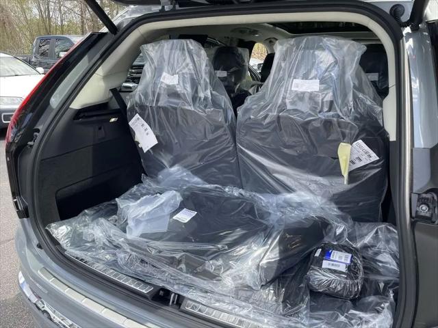 2026 Volvo XC90 Ultra, B6 AWD Gas (mild hybrid), Gasoline, Bright, 7 Seats