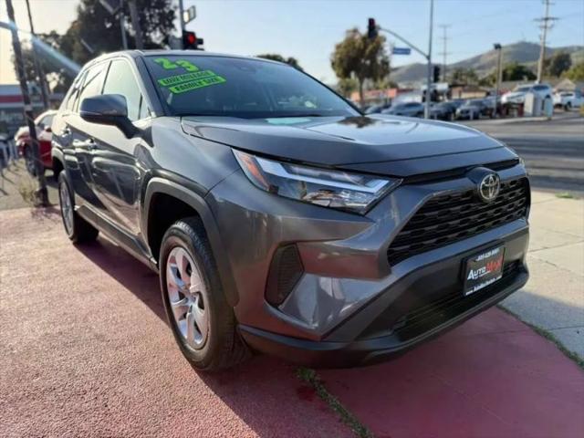 2023 Toyota RAV4 LE