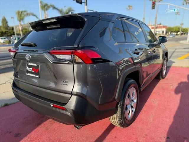 2023 Toyota RAV4 LE