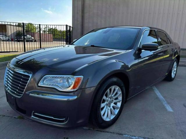 2013 Chrysler 300 Motown for sale in Arlington, TX