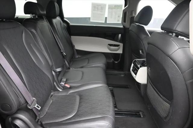 2024 Kia Carnival MPV SX