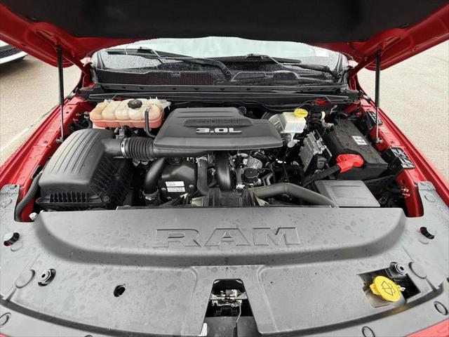 2022 Ram 1500 Big Horn Crew Cab 4x4 5'7" Box