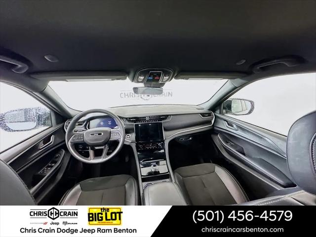 2025 Jeep Grand Cherokee Altitude 4x4