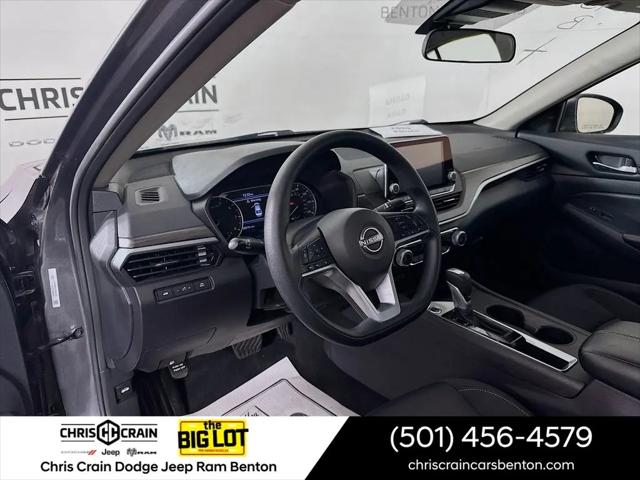 2025 Nissan Altima SV FWD