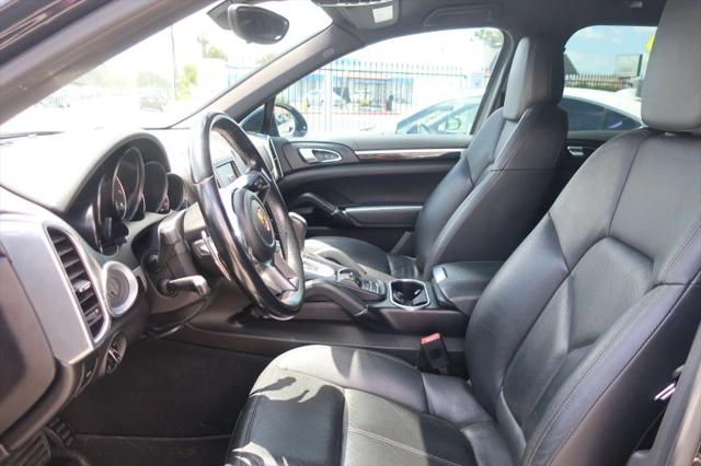 2016 Porsche Cayenne Base