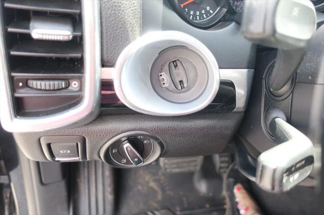2016 Porsche Cayenne Base